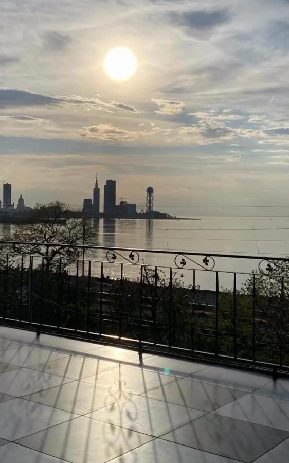 Merab House Batumi Exteriér fotografie