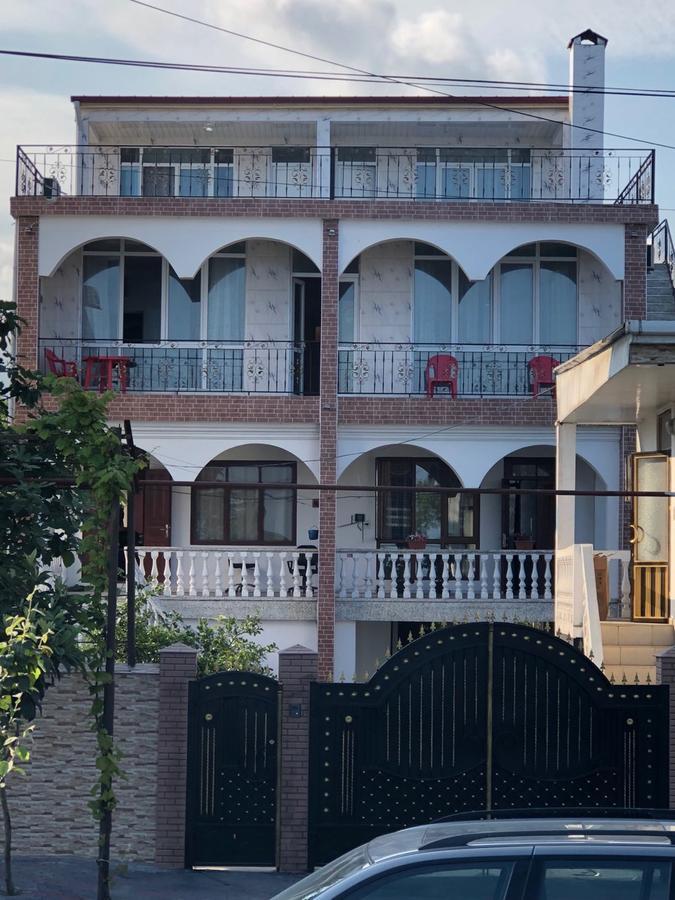 Merab House Batumi Exteriér fotografie