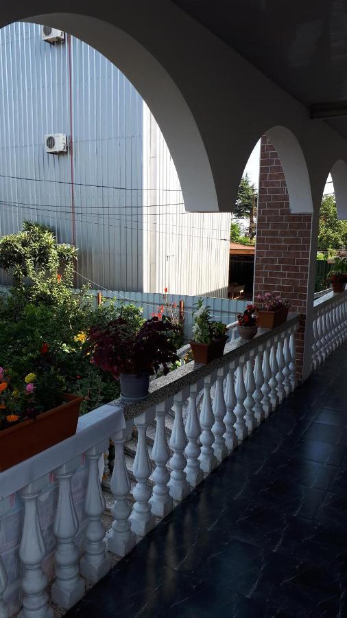 Merab House Batumi Exteriér fotografie